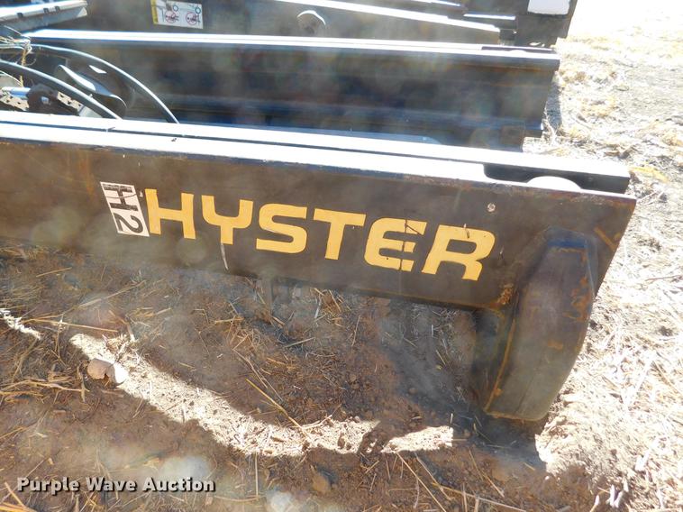 image for item DC8436 Approximately 7 forklift masts