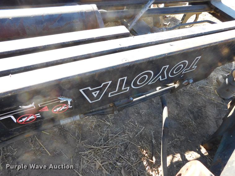 image for item DC8436 Approximately 7 forklift masts