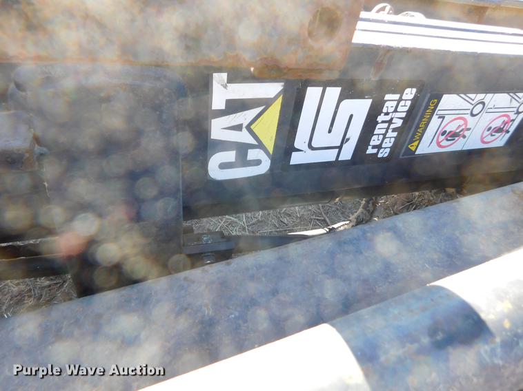 image for item DC8436 Approximately 7 forklift masts