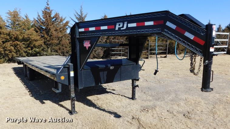 image for item DC8441 2016 PJ Trailers equipment trailer