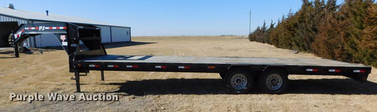 image for item DC8441 2016 PJ Trailers equipment trailer