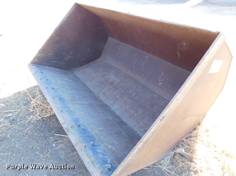 image for item DC8444 90" loader bucket