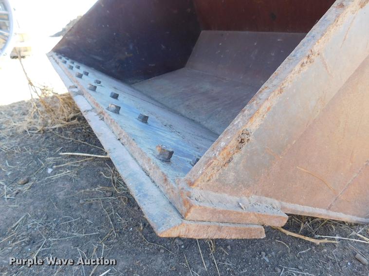 image for item DC8444 90" loader bucket