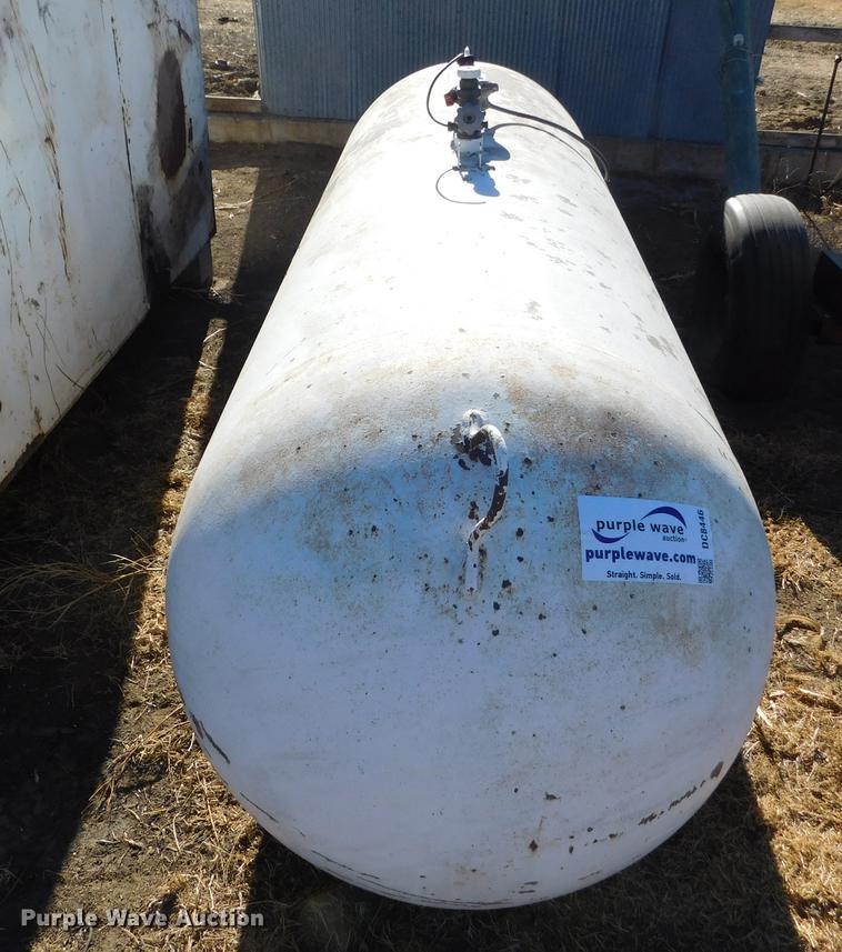 image for item DC8446 500 gallon propane tank