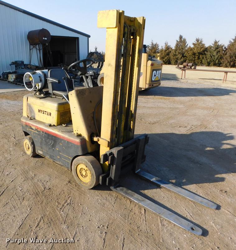 image for item DC8449 Hyster forklift