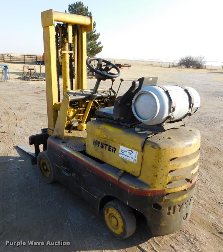 image for item DC8449 Hyster forklift