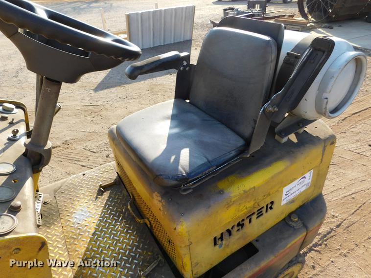 image for item DC8449 Hyster forklift