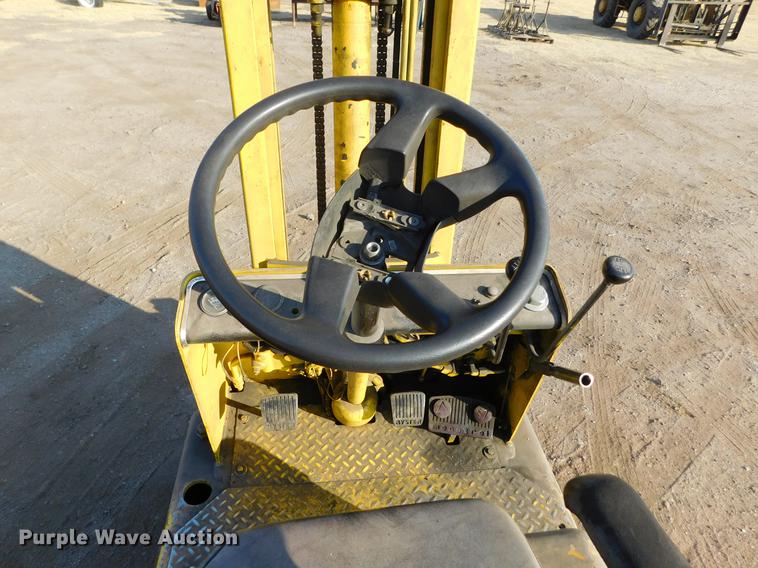 image for item DC8449 Hyster forklift