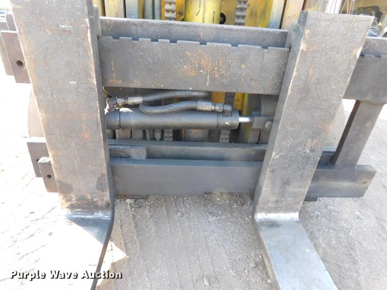 image for item DC8449 Hyster forklift