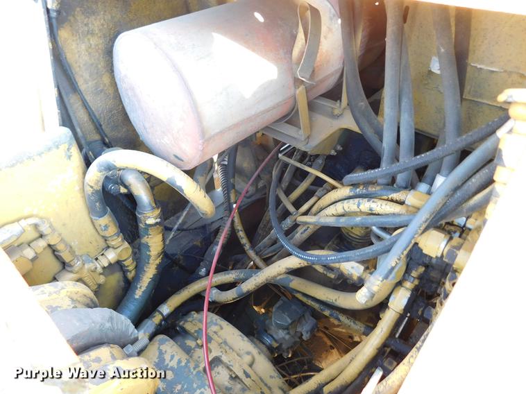 image for item DC8450 1981 Pettibone MC-6000-RTL forklift