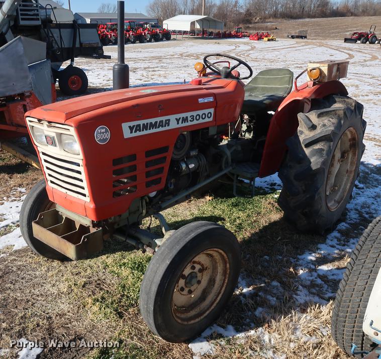 image for item DD9534 Yanmar YM3000 tractor