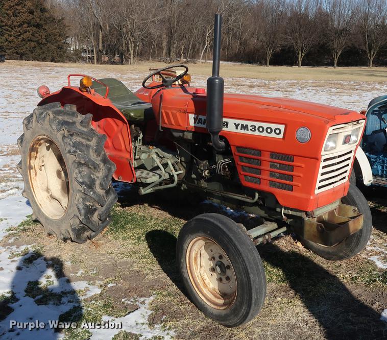 image for item DD9534 Yanmar YM3000 tractor