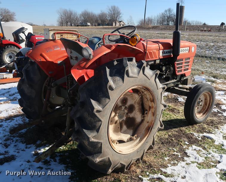 image for item DD9534 Yanmar YM3000 tractor