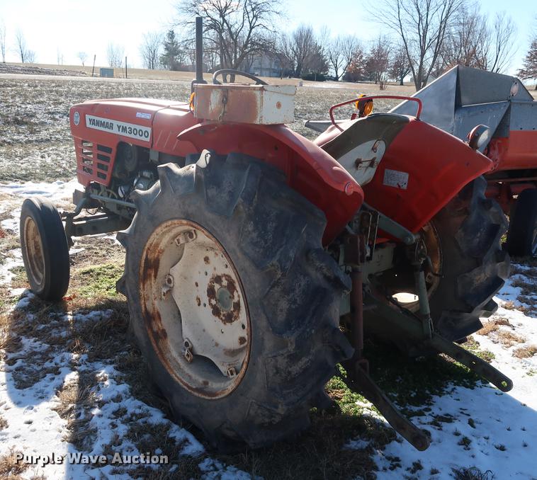 image for item DD9534 Yanmar YM3000 tractor