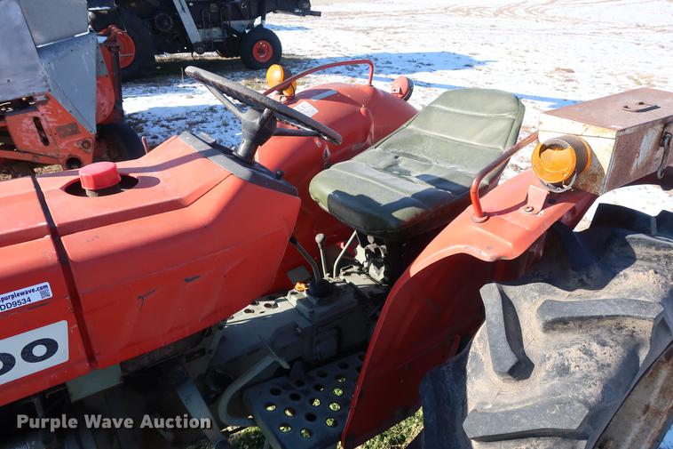 image for item DD9534 Yanmar YM3000 tractor