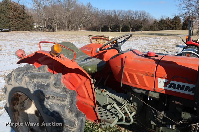 image for item DD9534 Yanmar YM3000 tractor