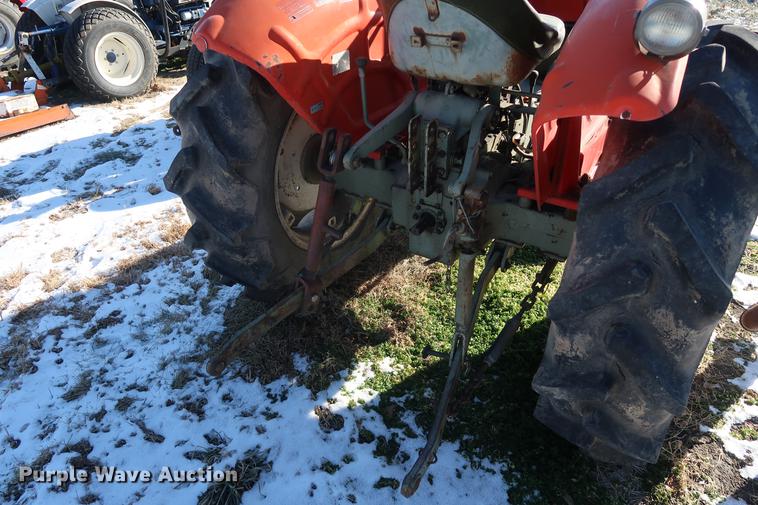 image for item DD9534 Yanmar YM3000 tractor