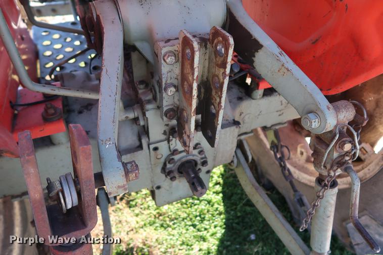 image for item DD9534 Yanmar YM3000 tractor