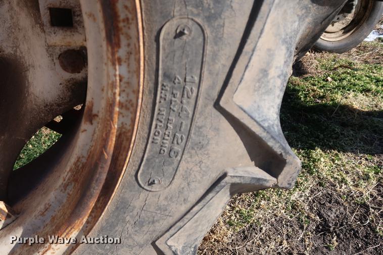 image for item DD9534 Yanmar YM3000 tractor