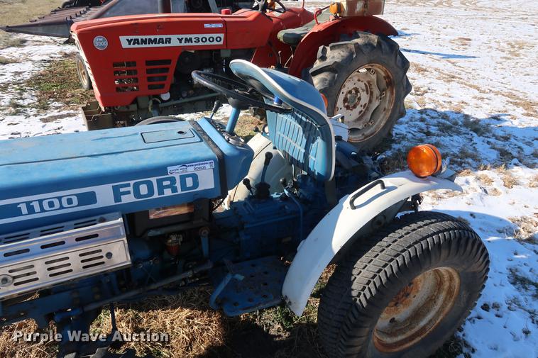image for item DD9535 Ford 1100 MFWD tractor