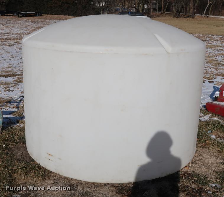 image for item DD9539 Poly tank