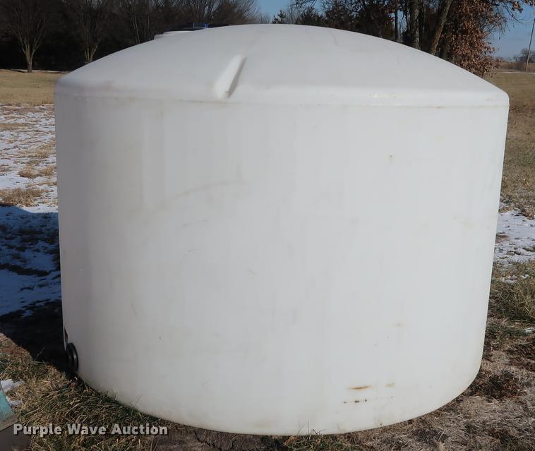 image for item DD9539 Poly tank