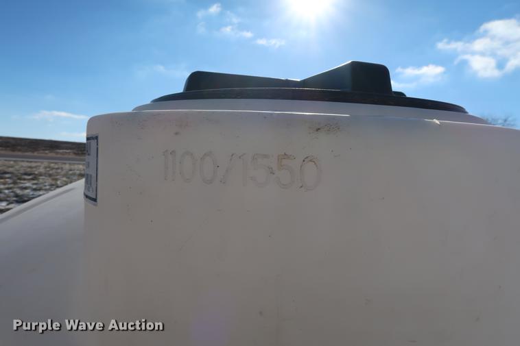 image for item DD9539 Poly tank