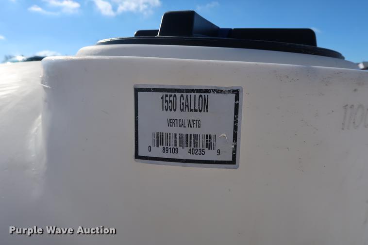 image for item DD9539 Poly tank