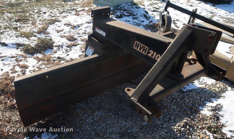 image for item DD9542 Bison NVH210 blade