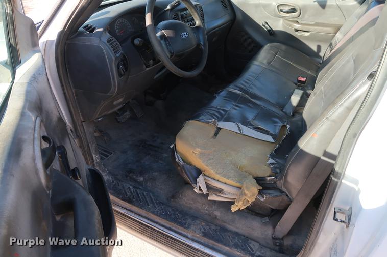 image for item DD9550 2004 Ford F150 pickup truck