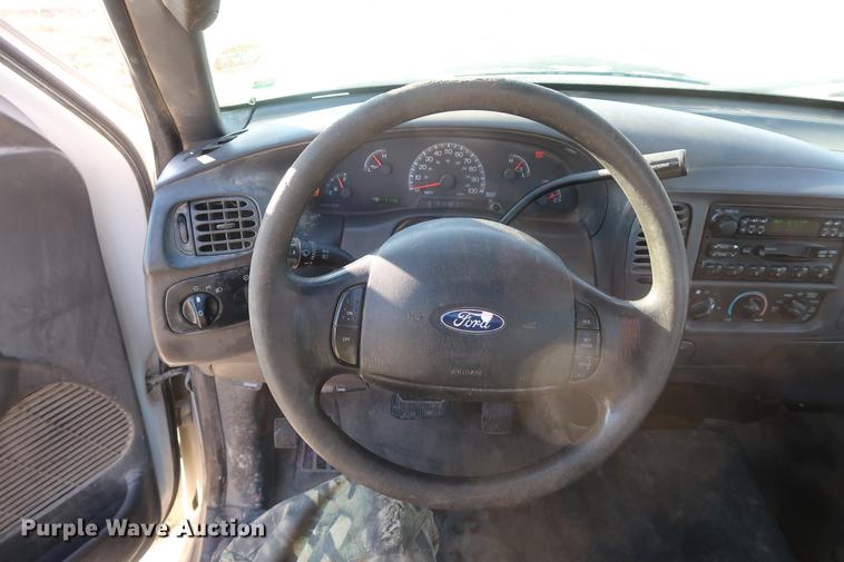 image for item DD9550 2004 Ford F150 pickup truck