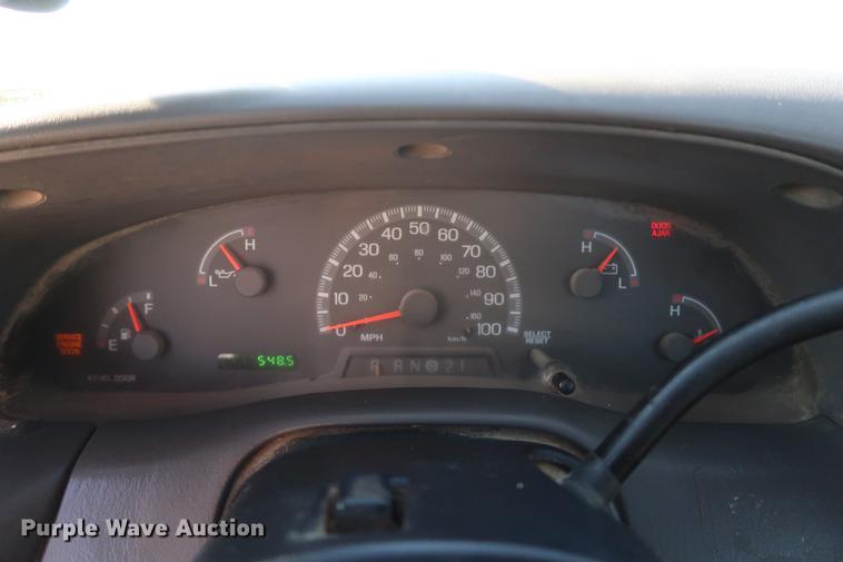 image for item DD9550 2004 Ford F150 pickup truck