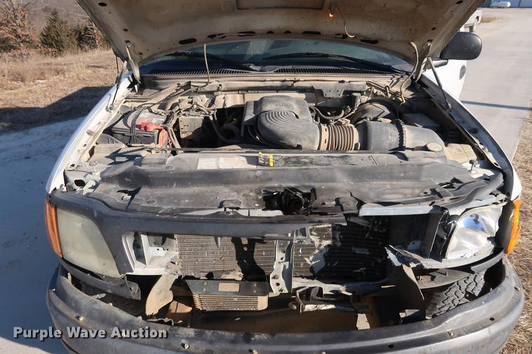 image for item DD9550 2004 Ford F150 pickup truck