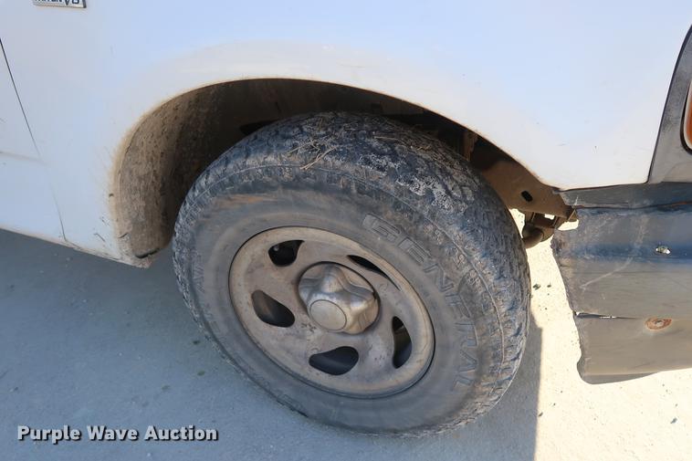 image for item DD9550 2004 Ford F150 pickup truck