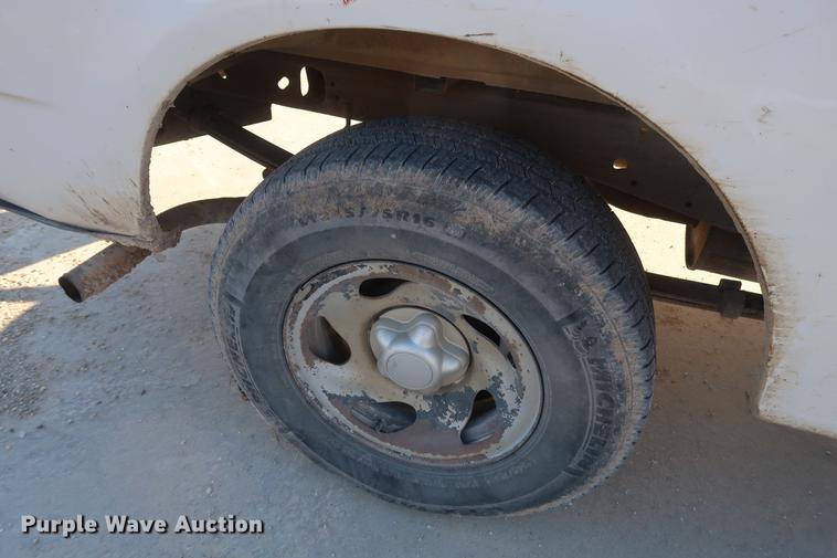 image for item DD9550 2004 Ford F150 pickup truck