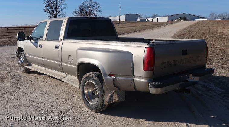 image for item DD9551 1999 Chevrolet 3500 Crew Cab pickup truck