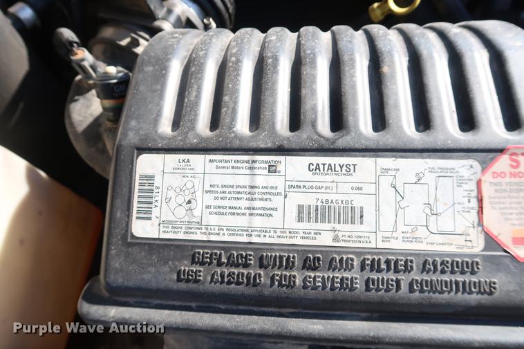 image for item DD9551 1999 Chevrolet 3500 Crew Cab pickup truck