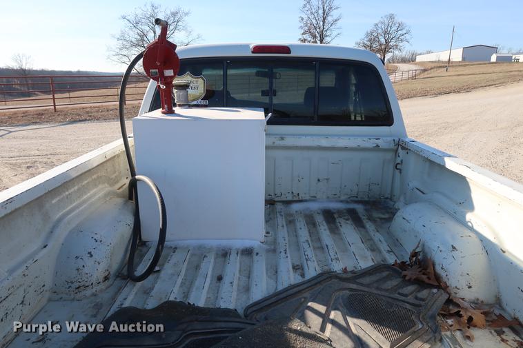 image for item DD9553 1996 Toyota T100 SR5 XtraCab pickup truck