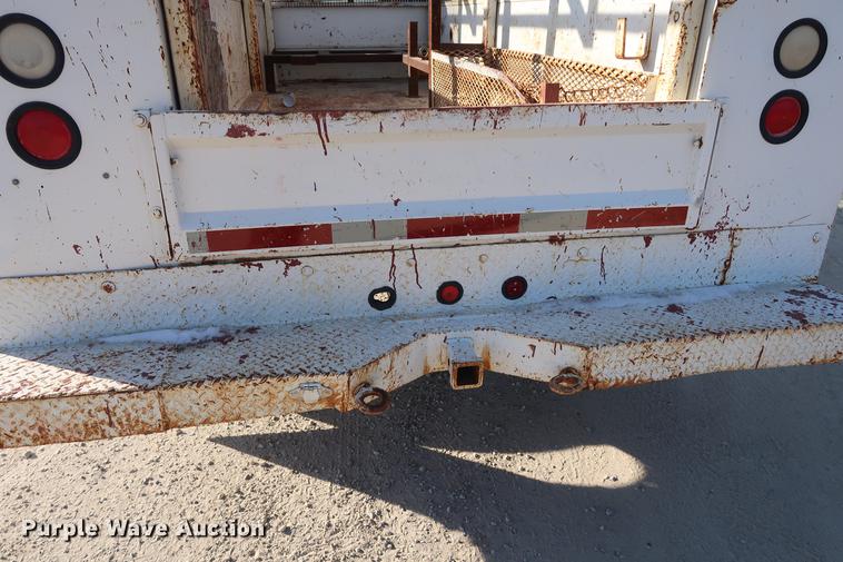 image for item DD9554 1991 Ford F450 Super Duty utility truck