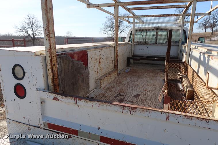 image for item DD9554 1991 Ford F450 Super Duty utility truck