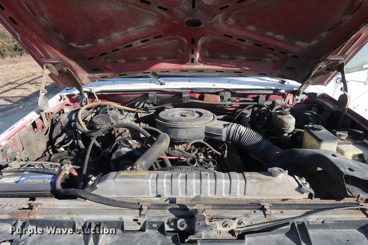 image for item DD9554 1991 Ford F450 Super Duty utility truck