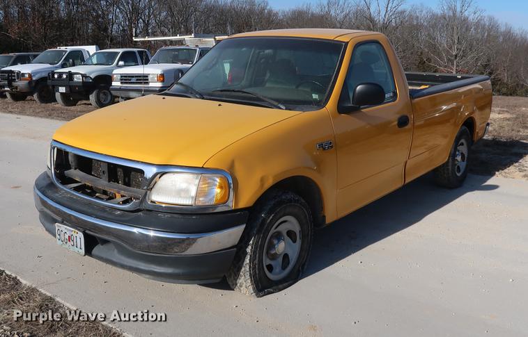 image for item DD9555 2001 Ford F150 pickup truck