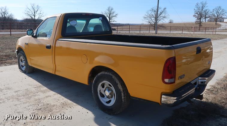 image for item DD9555 2001 Ford F150 pickup truck