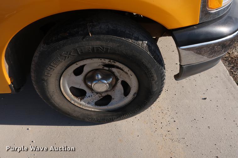 image for item DD9555 2001 Ford F150 pickup truck