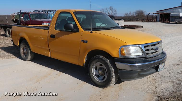 image for item DD9556 2001 Ford F150 pickup truck