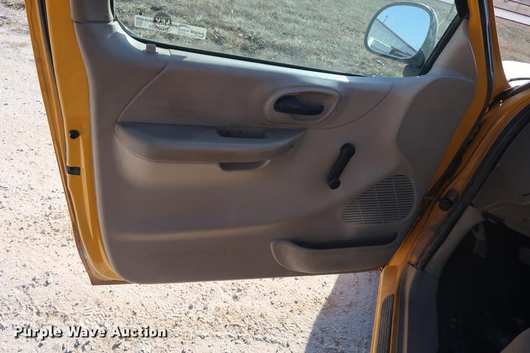 image for item DD9556 2001 Ford F150 pickup truck