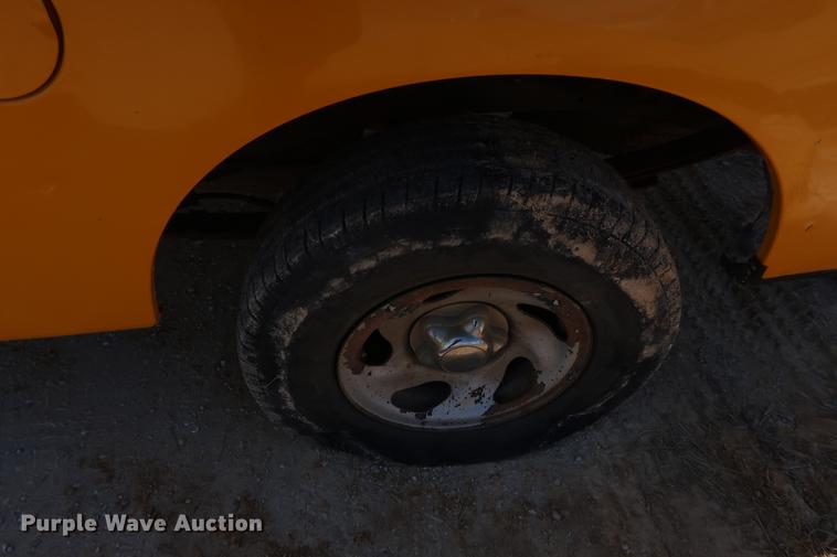 image for item DD9556 2001 Ford F150 pickup truck