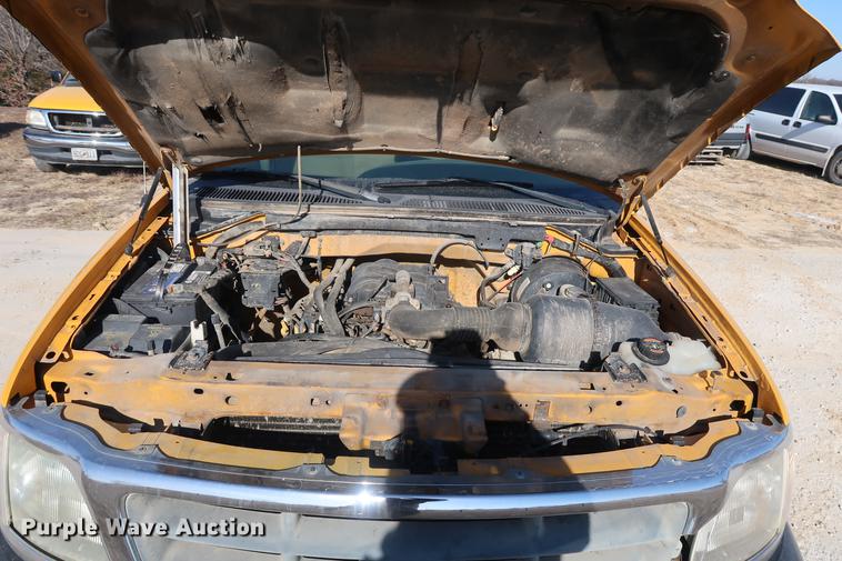 image for item DD9556 2001 Ford F150 pickup truck