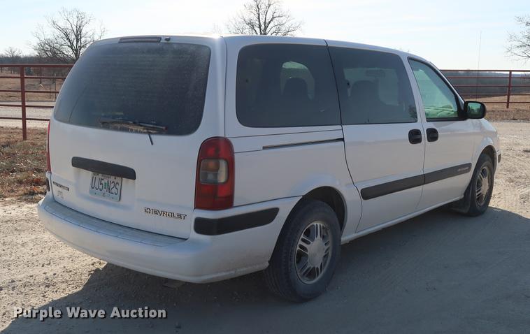 image for item DD9559 2004 Chevrolet Venture van