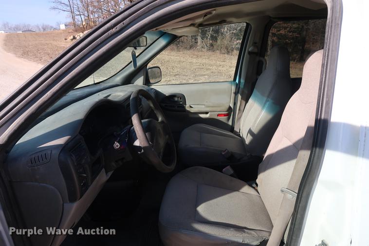 image for item DD9559 2004 Chevrolet Venture van